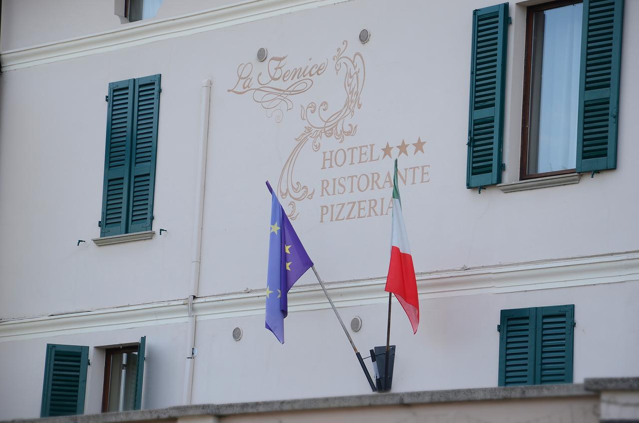 Hotel La Fenice К'ярі Екстер'єр фото